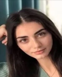 ÖZGE TÖRER