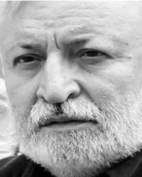 YÜCEL ÇAKMAKLI