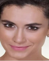 HANDE DOĞANDEMİR