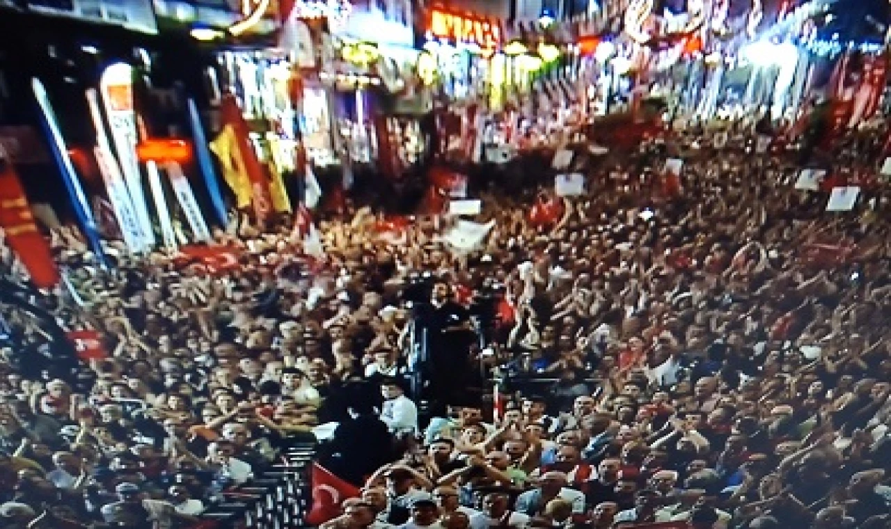 Avcılar'dan yükselen ses: Ara zam hakkımız...