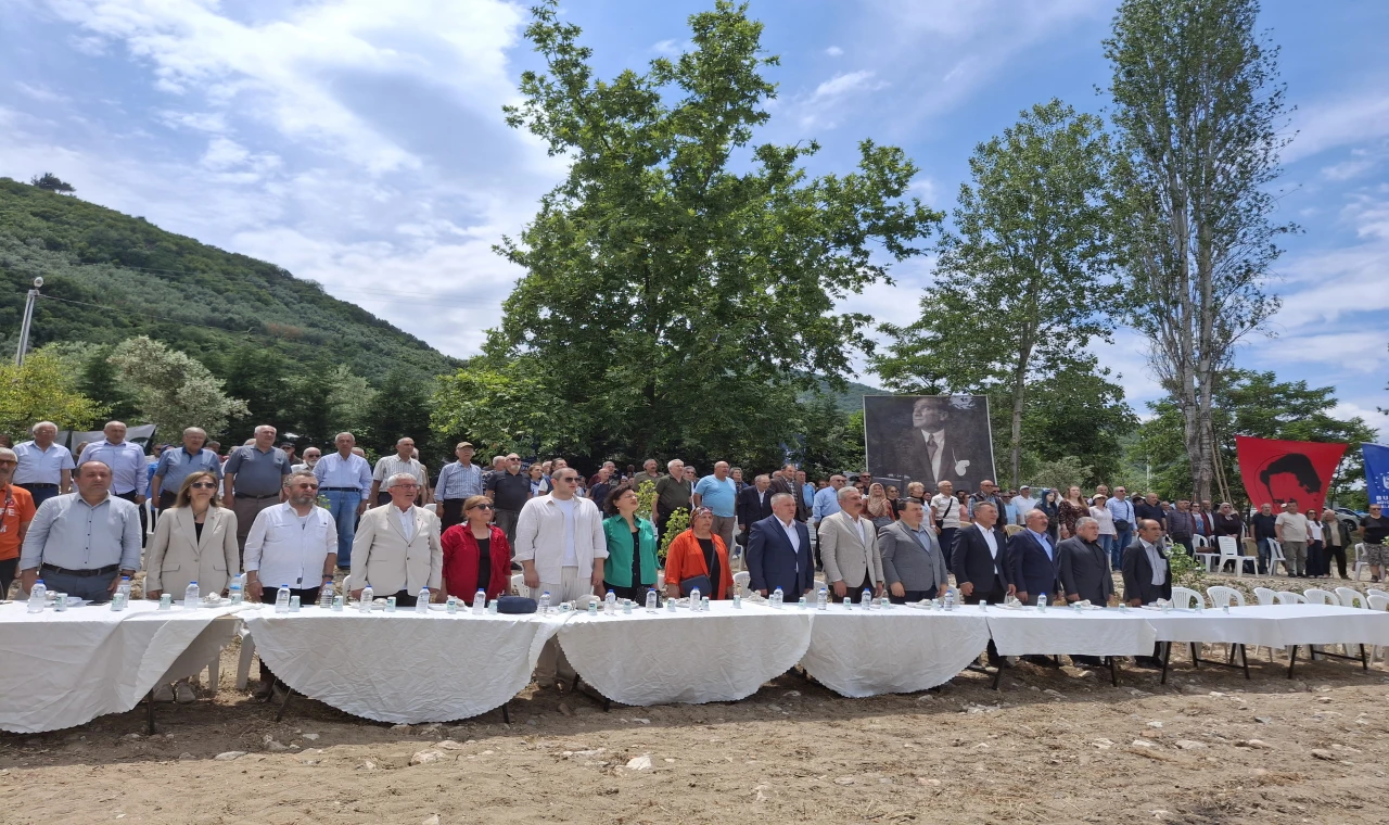 Müşküle'de Nâzım anılıyor