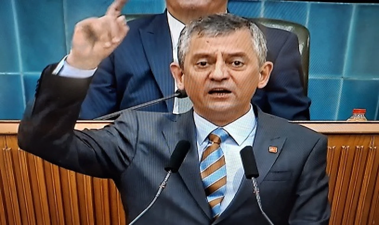 Özel'den 'demir leblebi' gibi açıklamalar