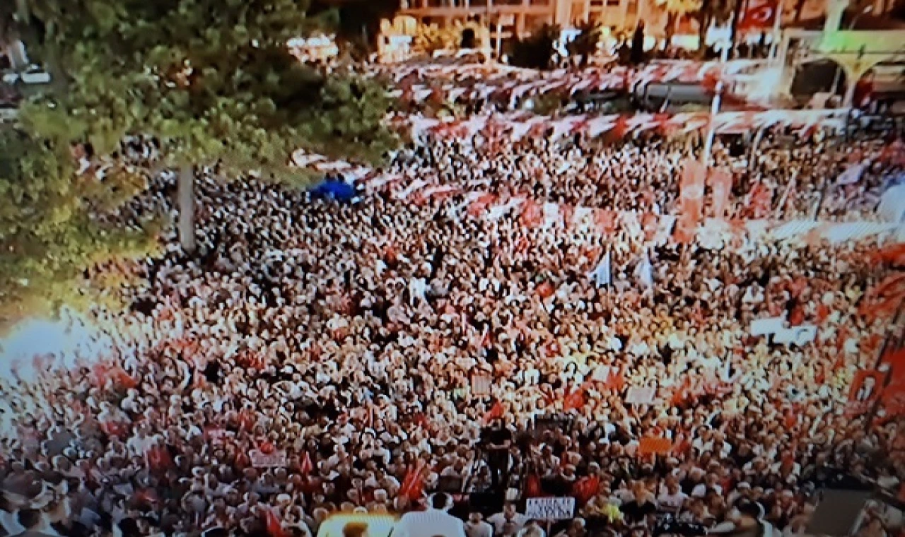 CHP’nin 51. mitingi Sinop’ta! Özgür Özel: Adalet sağlanana kadar meydanlardayız
