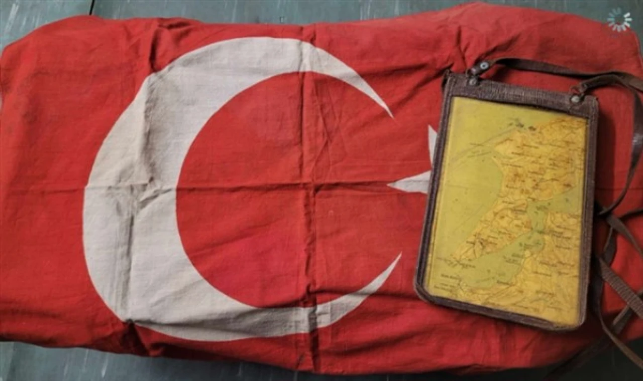 Fransa'daki 110 yıllık sandıktan 'Çanakkale' çıktı