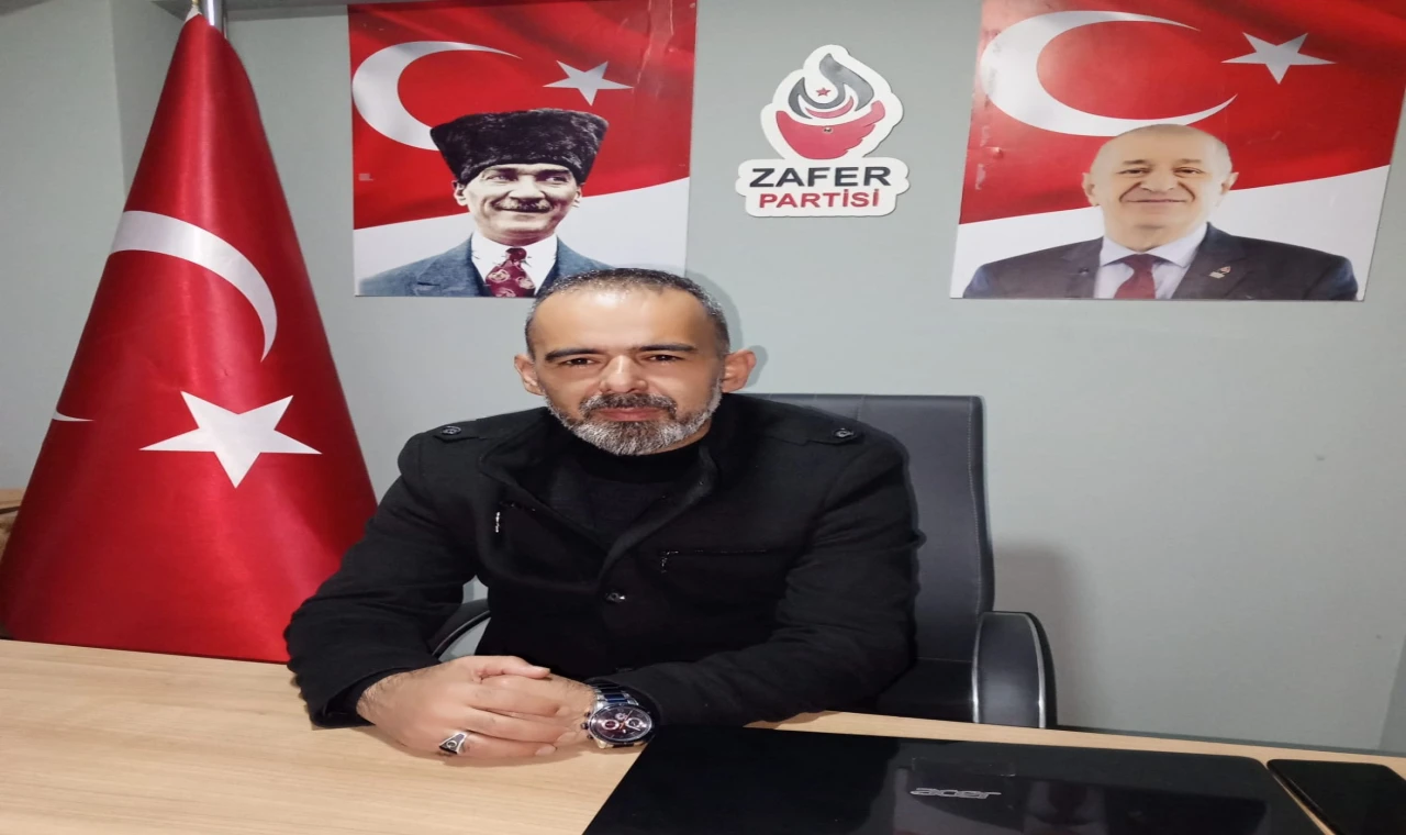 Tarık Akın: Suriye'ye Pasaport Şartı Müjde Gibi Sunuluyor!