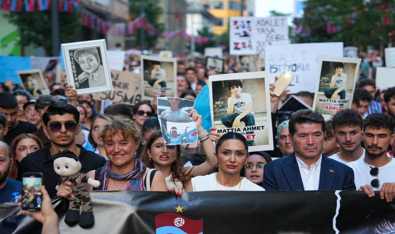TRABZON'DA  ‘MATTİA AHMET İÇİN ADALET YÜRÜYÜŞÜ