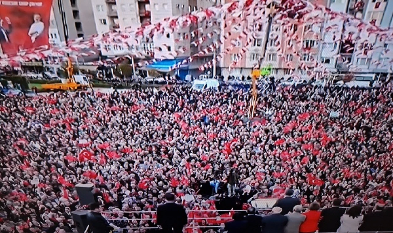 CHP Lideri Özel Eskişehir'de: Erdoğan'a nadir elementleri sattırmayacağız!