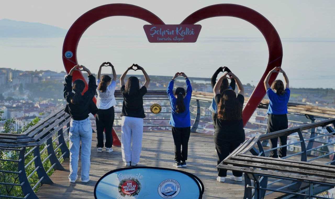 Ortahisar'da Dünya Kız Çocukları Günü mutluluğu