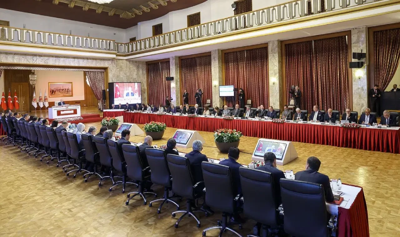 İmralı tutanakları Komisyon'da özetlenerek açıklandı