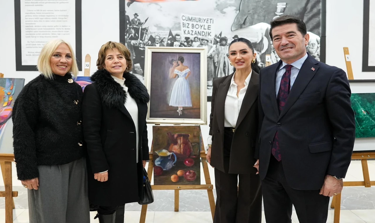 Ortahisar'da tablolar öğrencilere burs oluyor...