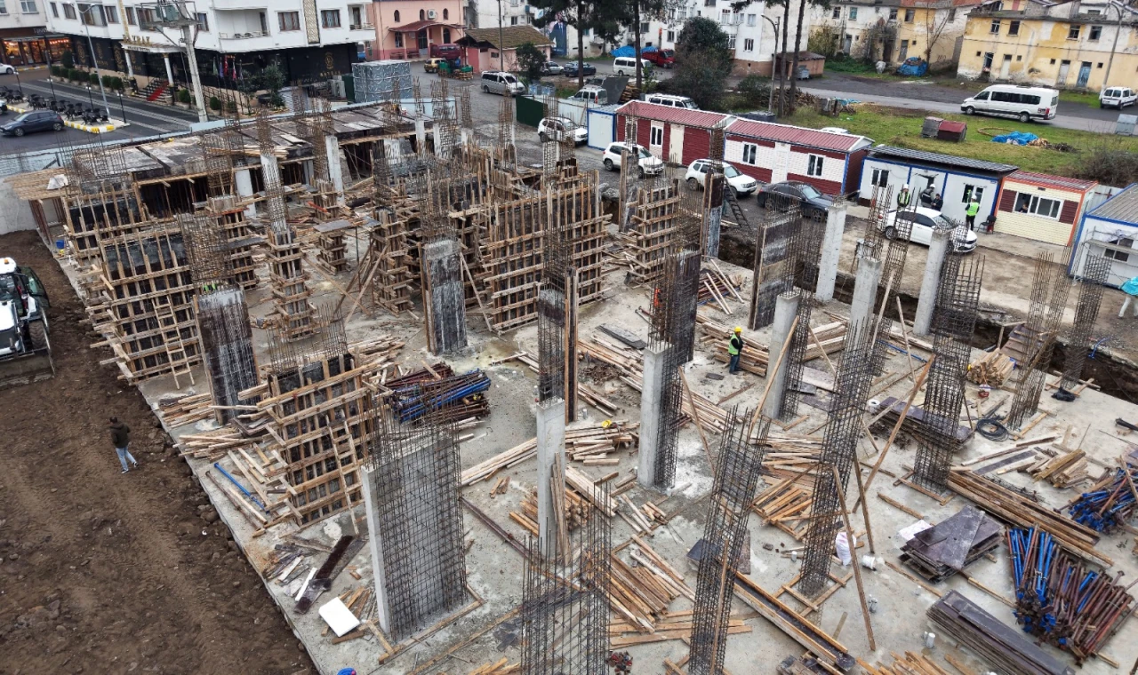 Trabzon Çağlayan'da yeni bir yaşam alanı hızla kuruluyor