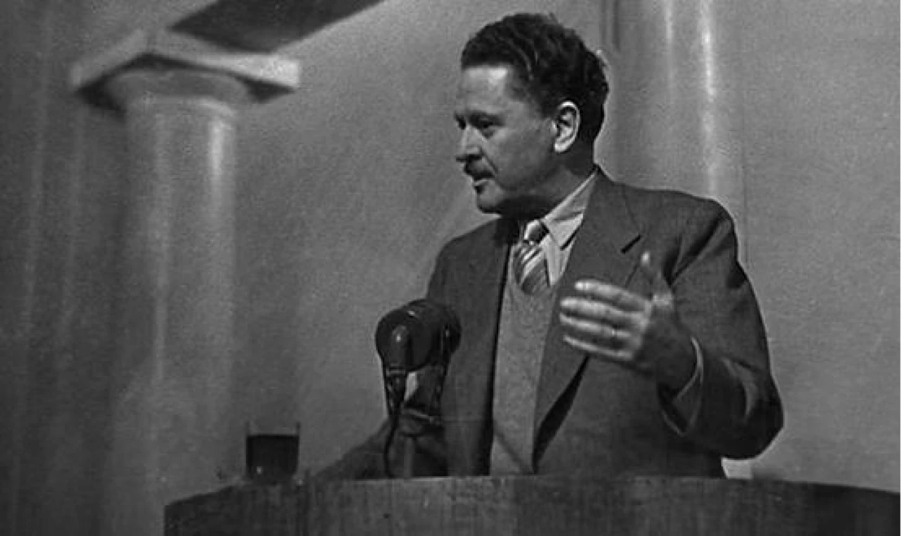 Nâzım Hikmet'in 124. yaşı etkinliklerle kutlanıyor