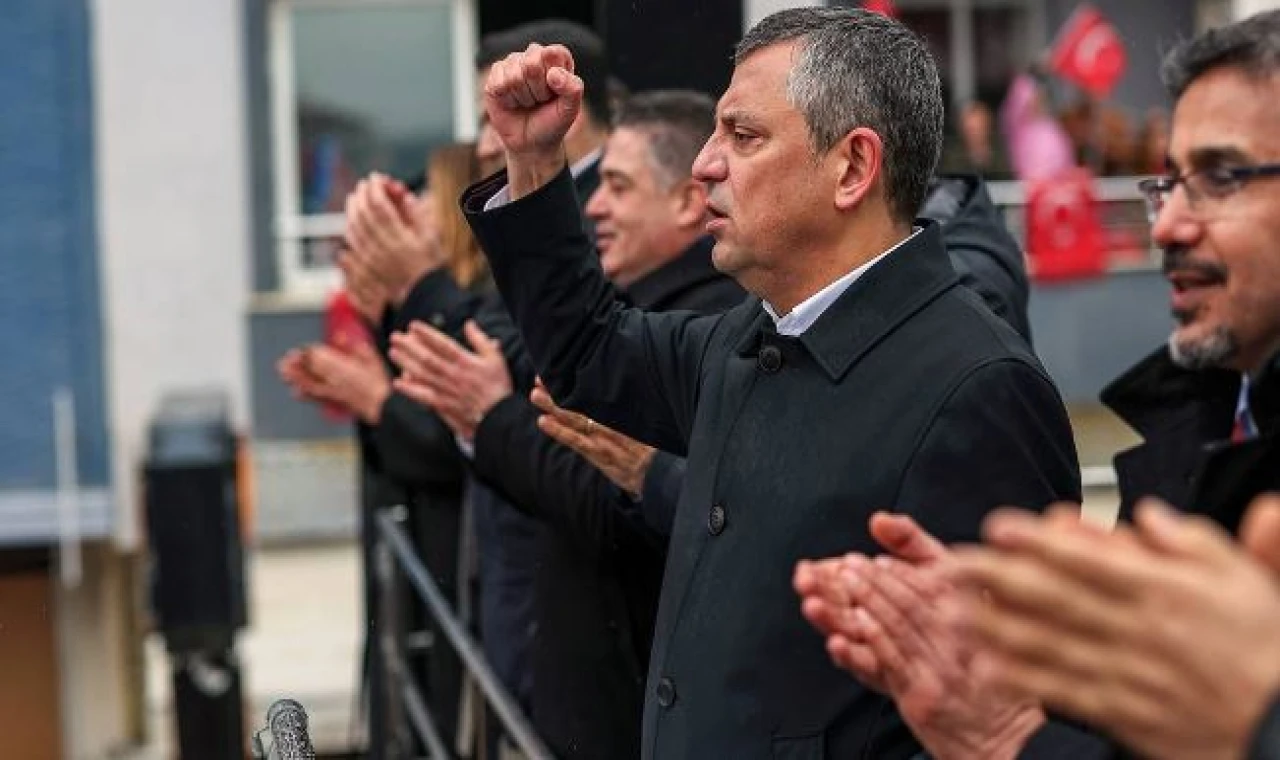 Özgür Özel Yalova Mitingin'de: Direnmeye, mücadeleye geldik!