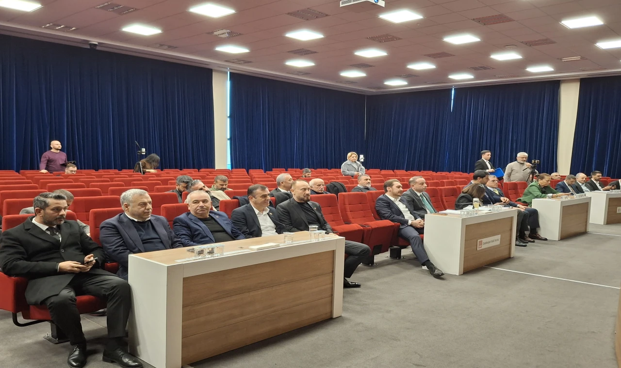 Ataşehir Meclisi'nde gundem: Demokrasi şehitleri