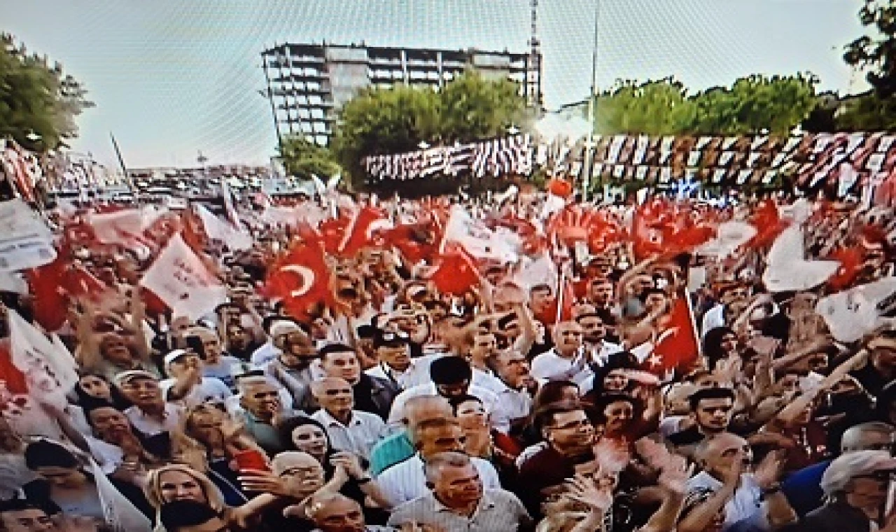 Halkımızın ancak yüzde 53'ü 'mutlu'