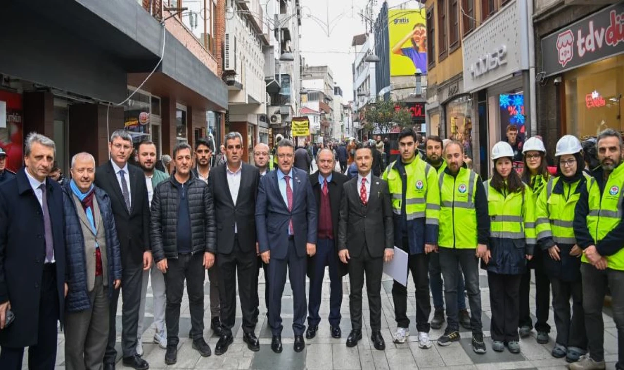 TRABZON'DA UZUN SOKAK YENİ YÜZÜNE KAVUŞUYOR