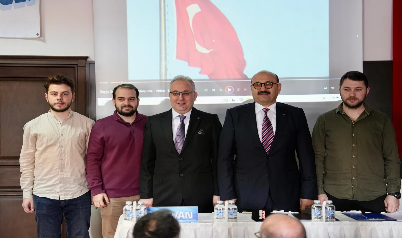 Zorlu: Şehri ilgilendiren konularda meslek odalarının sesi gür çıkmalı