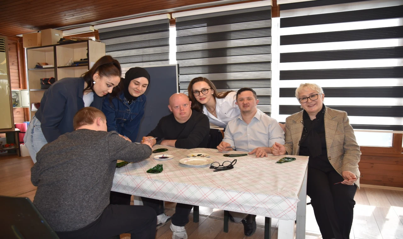 Atakumlu özel öğrencilerden geri dönüşüme +1 katkı