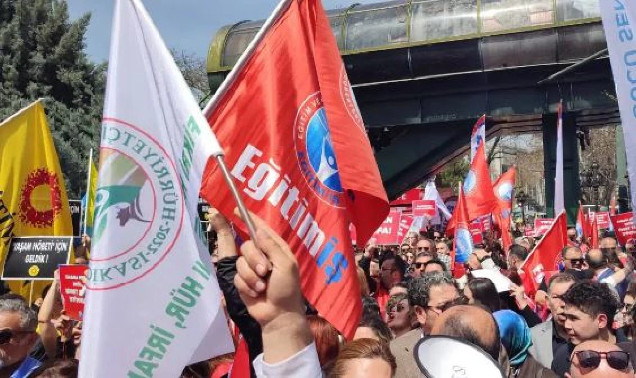 Eğitimcilerden Bakan'a: Biz güvende değilsek sen de bakanlığa rahat giremeyeceksin!