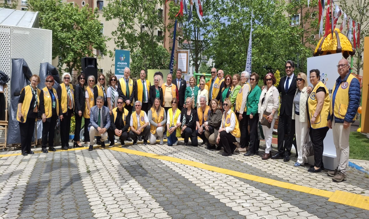 Ataşehir'de Engelsiz Yaşam Parkı açıldı