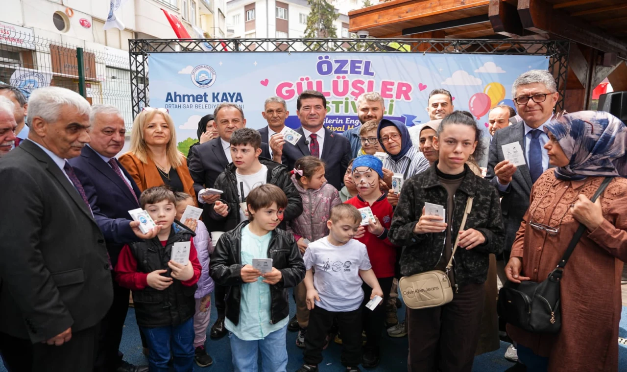 Ortahisar'da özel bireylere özel Gülüşler festivali