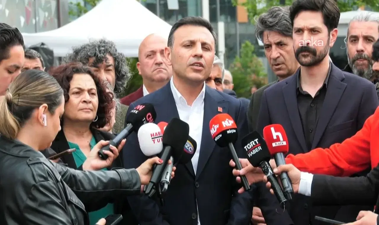 Özgür Çelik açıkladı: İstanbul'da 39 ilçede bu akşam yürüyüş var