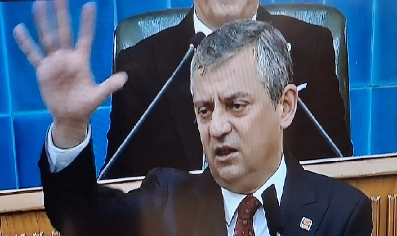 CHP Lideri Özel: Dış mihrakla beni özdeşleştirenin alnını karışlarım!
