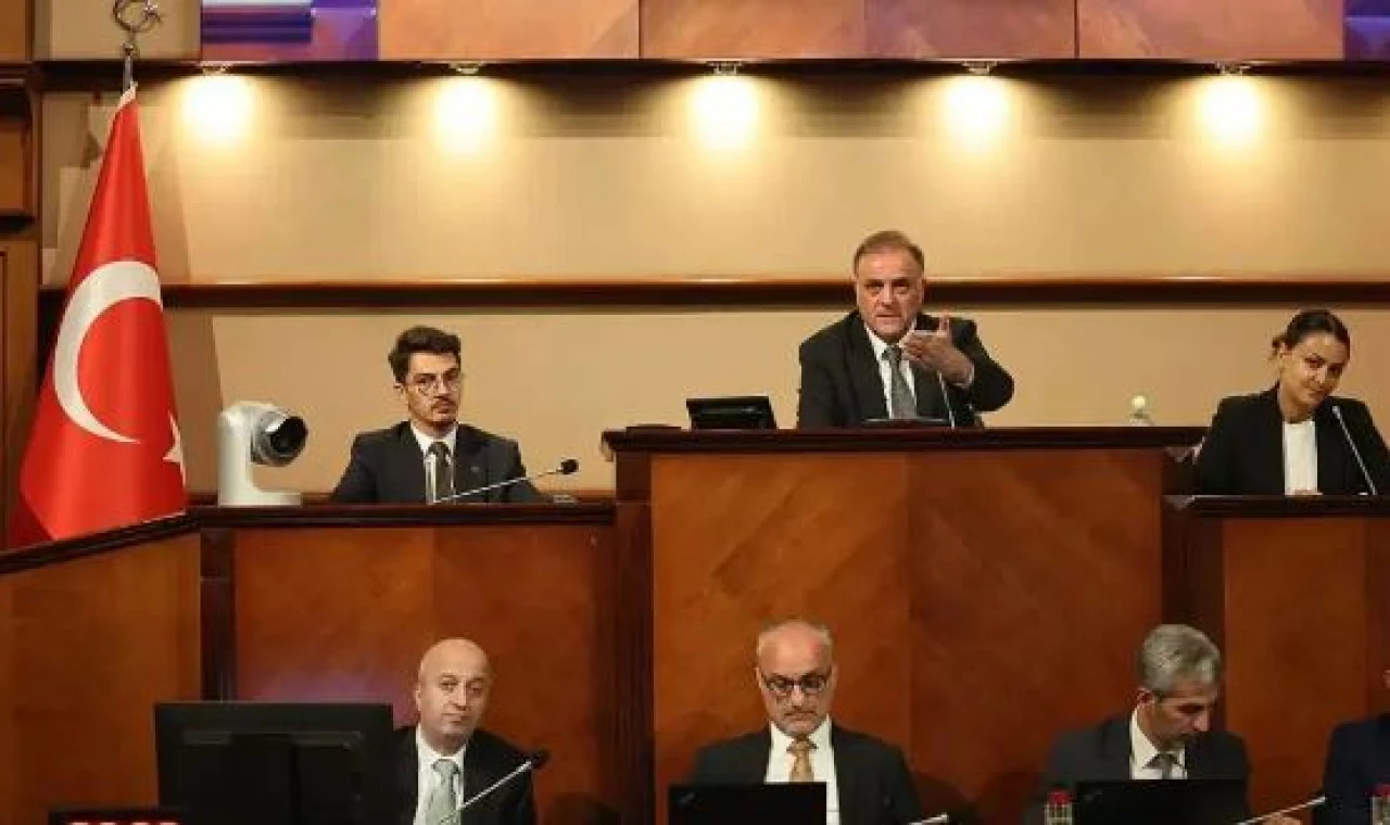 İBB Meclisi'nde 'yönetim değişecek' kulisi yalanlandı