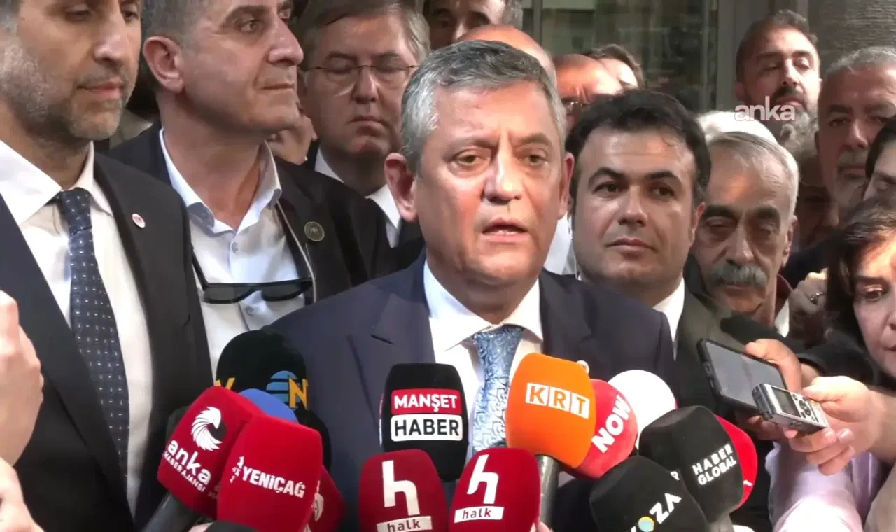 İlk toplantı sona erdi... YENİ Parti Genel Başkanı Özgür Özel'den kritik açıklamalar: Mansur Yavaş, partiye katılacak mı?