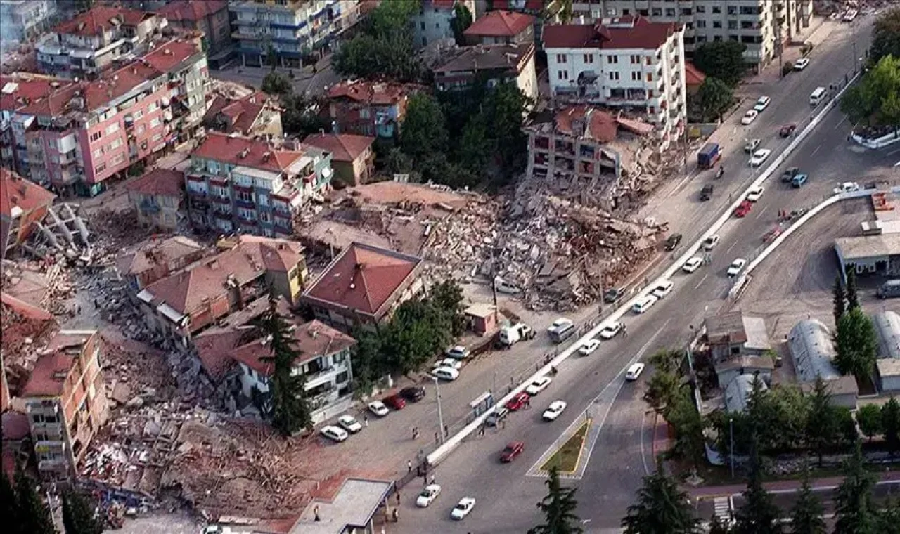 17 Ağustos depreminde yitirdiklerimiz anılıyor...