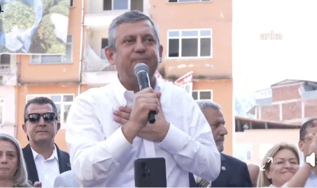 Özgür Özel'den Rize'den Erdoğan'a: Siyaset transferlerle kazanılmaz!