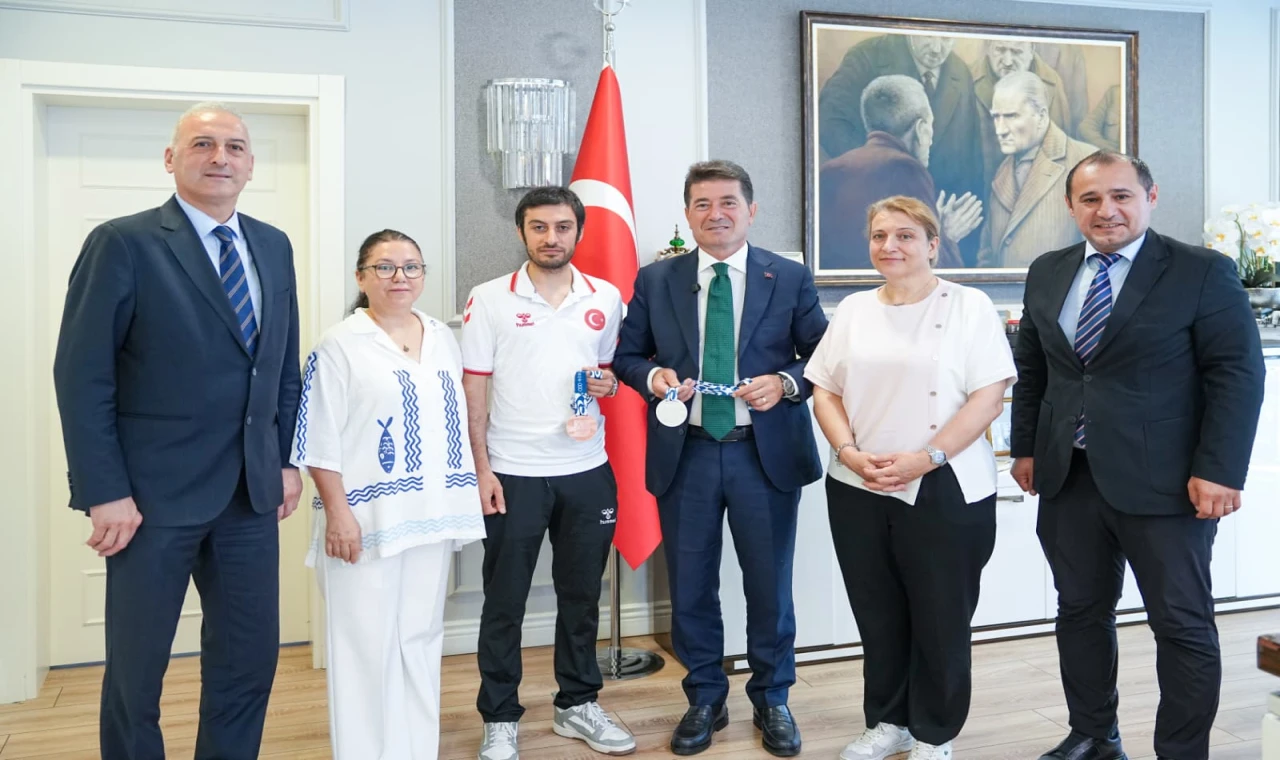 Başkan Kaya'dan Buğra Selimzade'ye kutlama