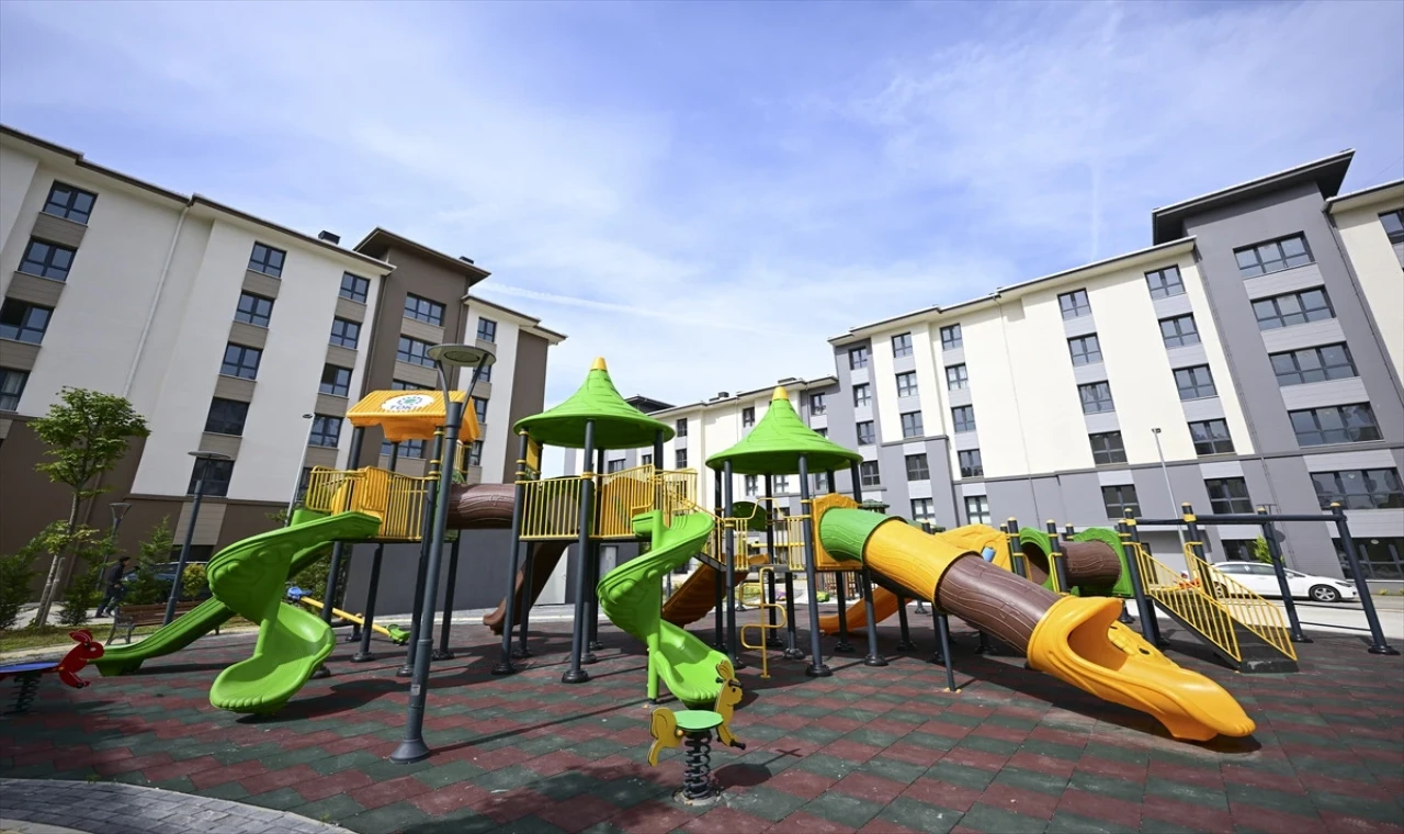 TOKİ, Ataşehir’deki kiralık daireleri tanıttı