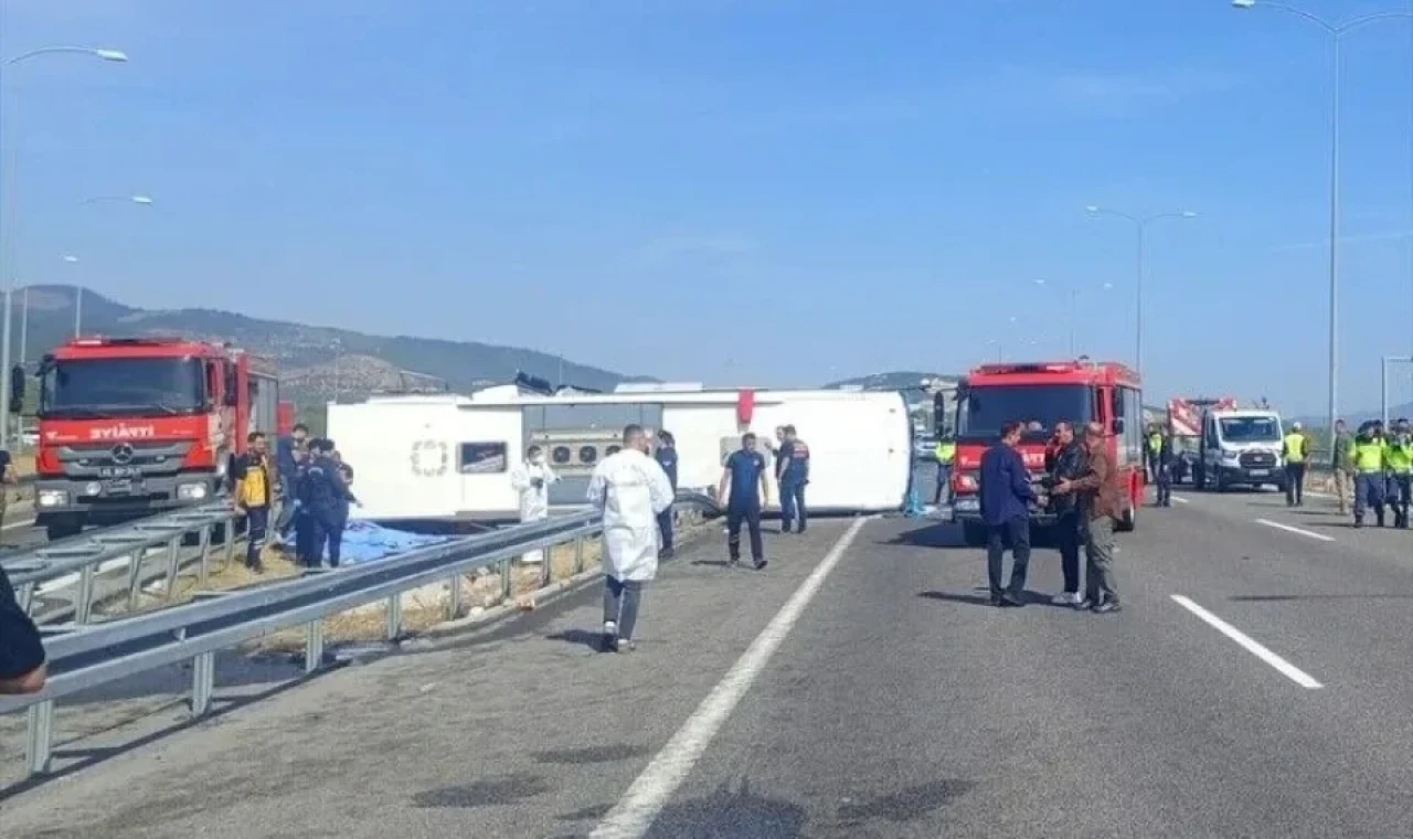 Akhisar'da feci Trafik kazası, 11 can kaybı