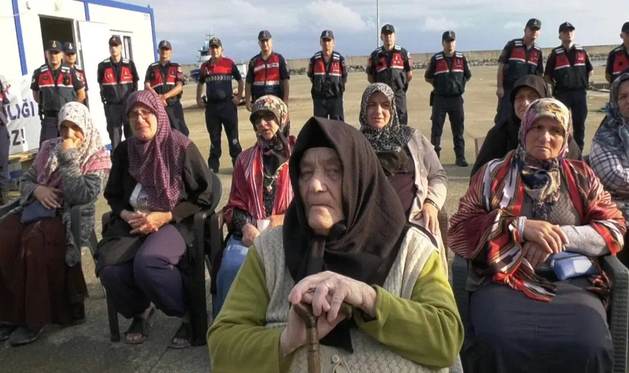 Balıkçı köyü 'kafes balıkçılığına' karşı