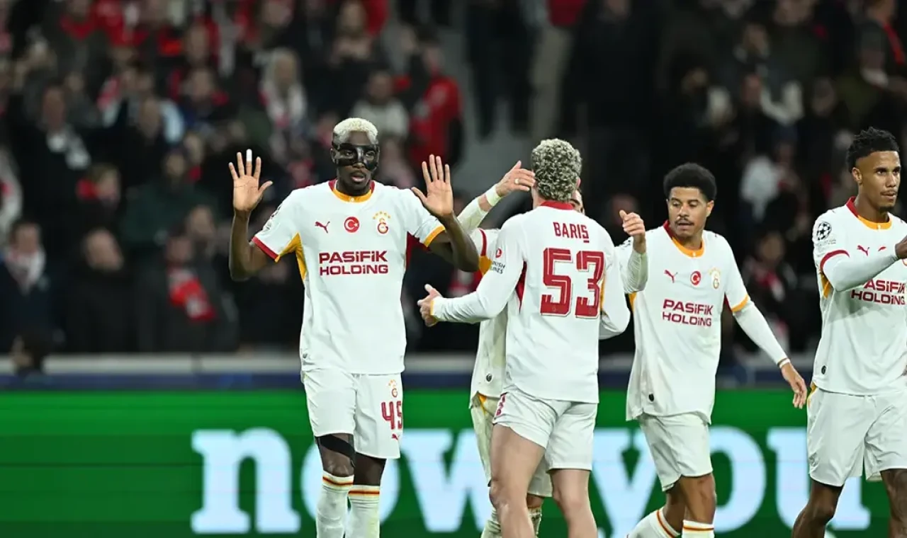 Galatasaray Fransa'da kükredi: 2-4