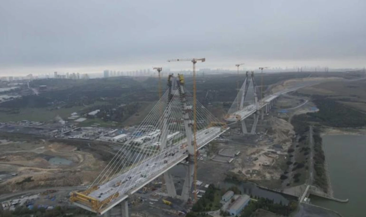 İstanbul'a 8 şeritli yeni köprü