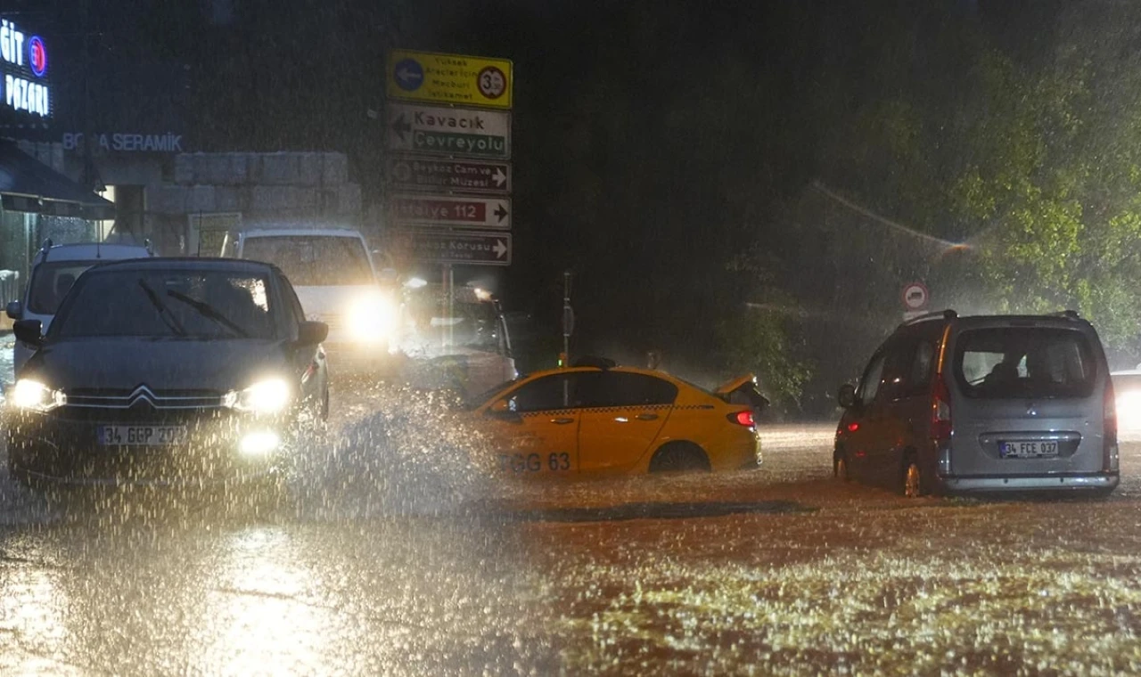 İstanbul'da yarın da okullar tatil