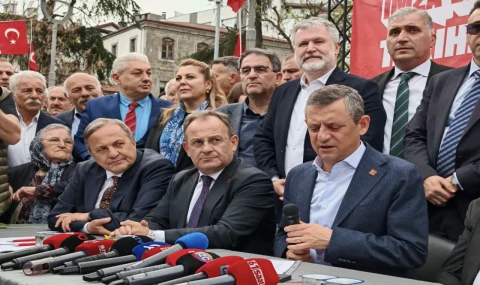 Özgür Özel Trabzon’da İmamoğlu için imza kampanyası başlattı: "İftiralarla tutuklandı"