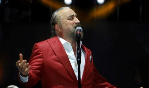 Volkan Konak sahnede kalp krizi geçirdi, kurtarılamadı