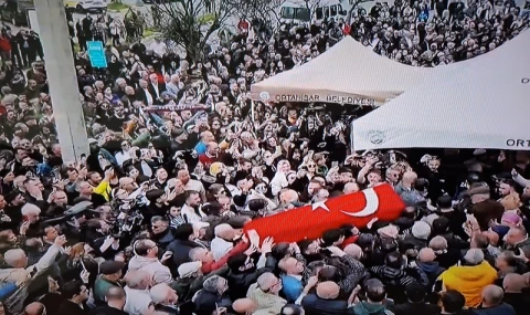 Volkan Konak doğduğu topraklarda, Maçka'da sevgi seli ve gözyaşlarıyla karşılanıyor