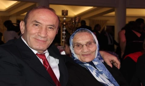 Annem uyarıyor(du): İyiliği alın!