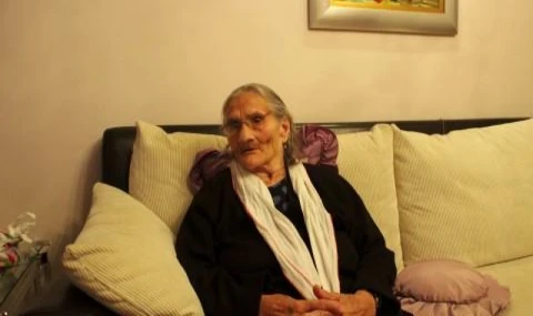 Unuttum nasıldı annemin yüzü