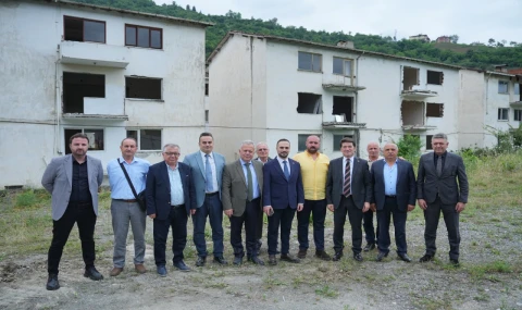 ÇAĞLAYAN'DA KENTSEL DÖNÜŞÜM YIKIMLARINA BAŞLANDI