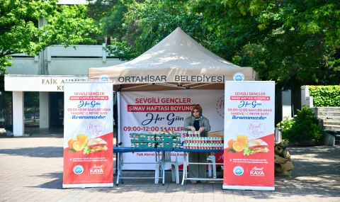 Ortahisar Belediyesi öğrencilerin sınavda da yanında