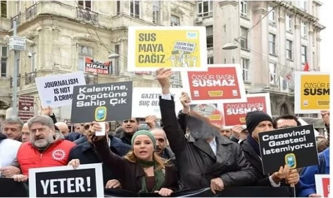 24 Temmuz'da gazeteciler bayramlarını "kutlayamıyor"