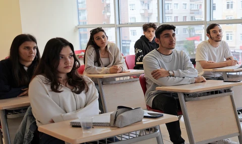 ATAŞEHİR'DE “ATA AKADEMİ”YE HER AN HER YERDEN ULAŞILABİLECEK