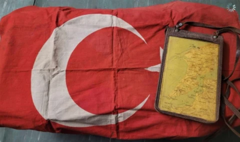 Fransa'daki 110 yıllık sandıktan 'Çanakkale' çıktı