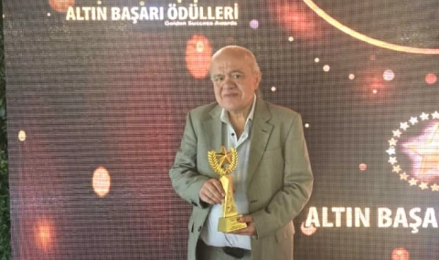 Magazin Gazeteciliği Ödülü Habib Aytekin'e...