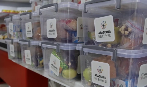 Ataşehir Belediyesi’nden öğrencilere destek
